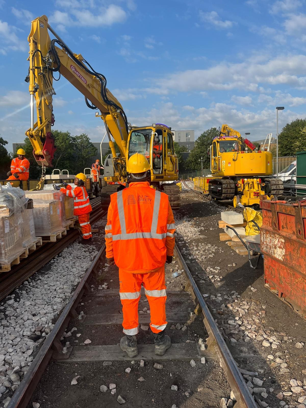 AJ Safety Services workforce experience in an operational rail environment