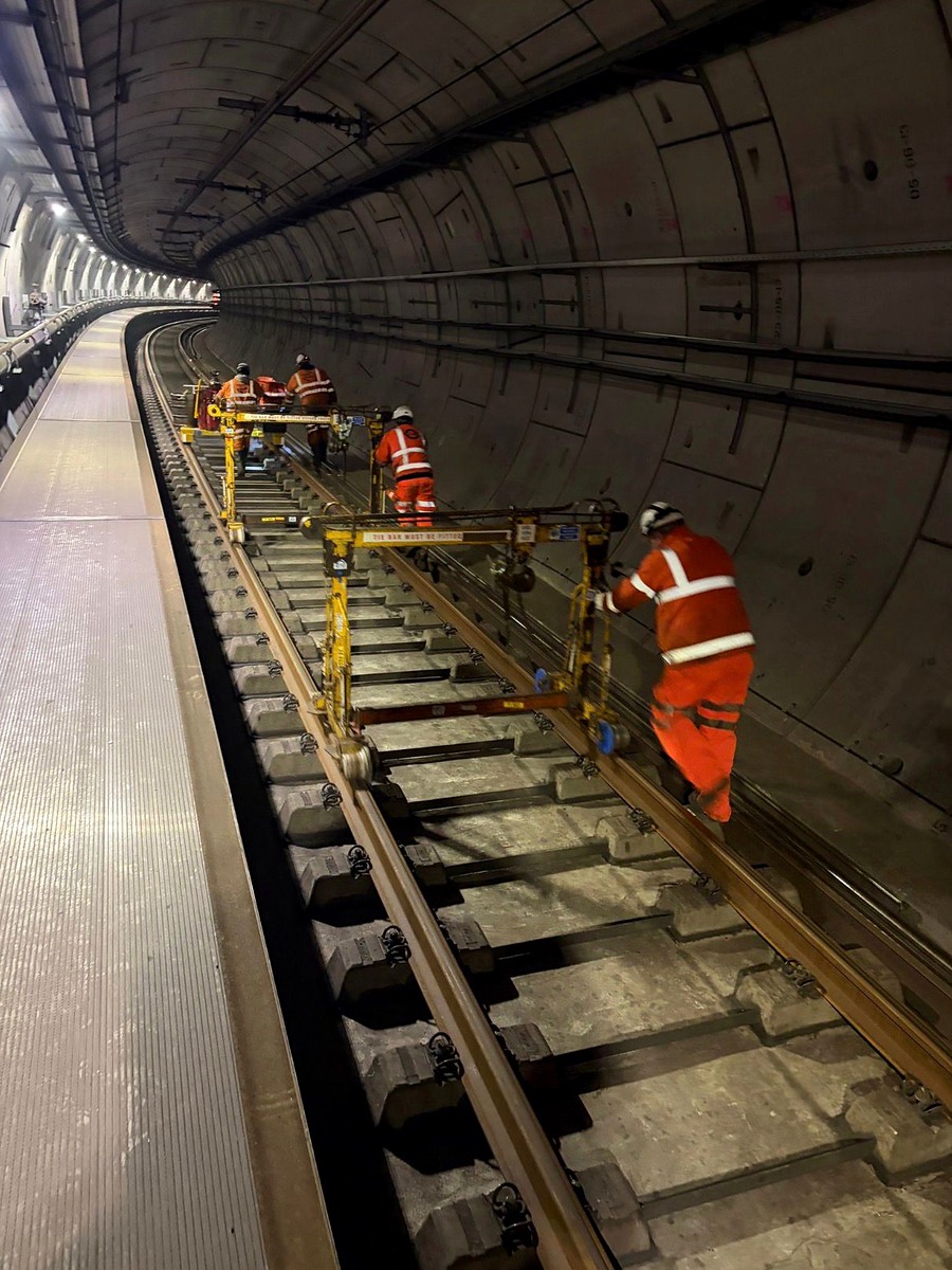 RFLI track maintenance team in the Elizabeth line Central Operating Section